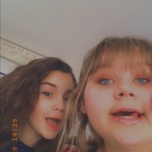 Meet your Posher, Emma